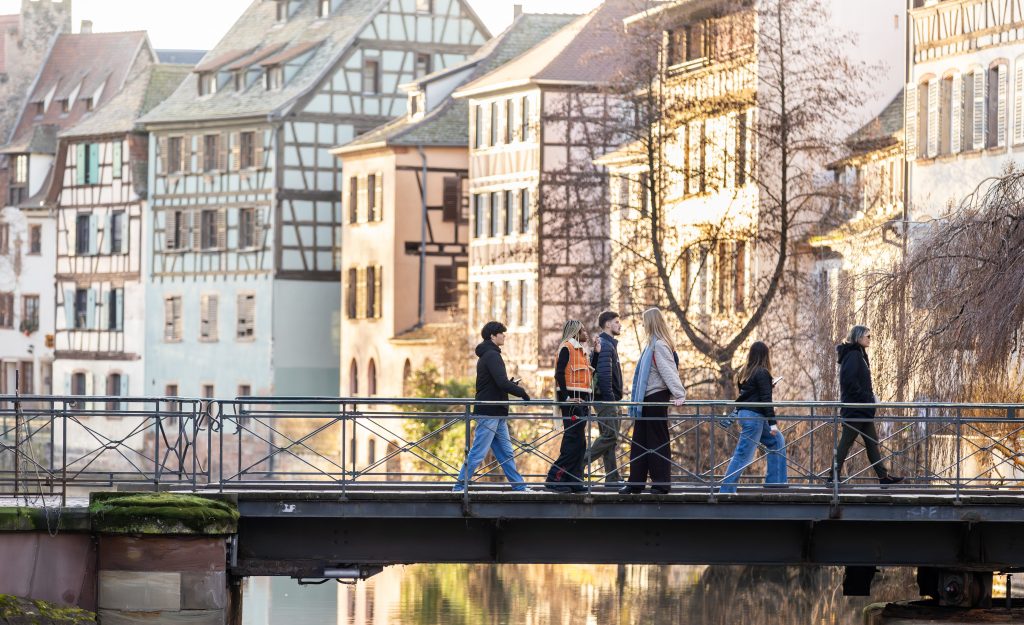 Top 5 Reasons to Study Abroad in the Fall